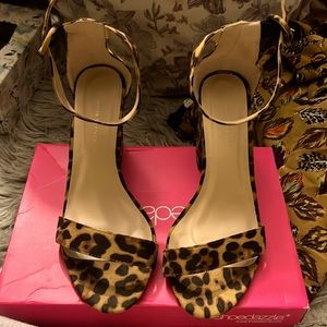 Leopard print sandals (wide size)